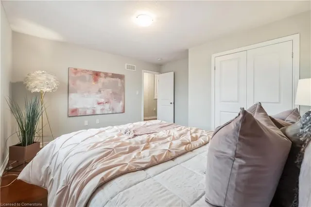 Additional image 41 of 100 Kingsview Dr