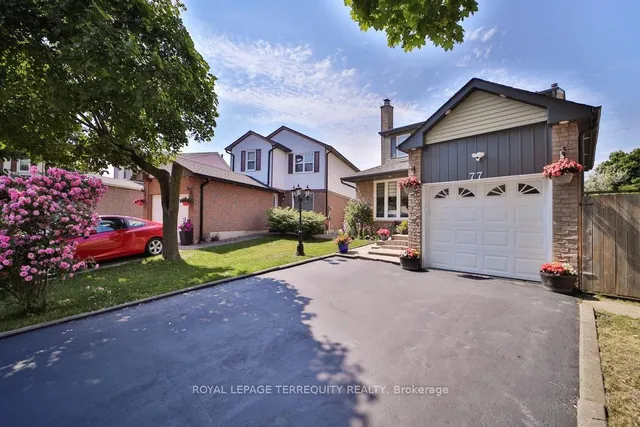 Additional image 4 of 77 Warwick Castle Crt