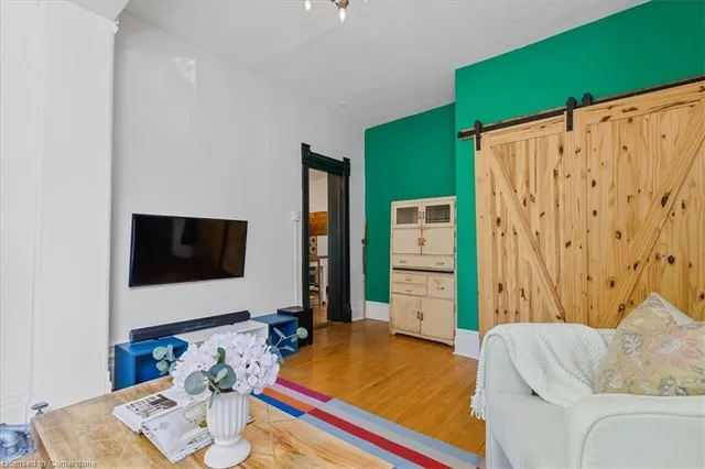 Additional image 22 of 38 Brubacher St