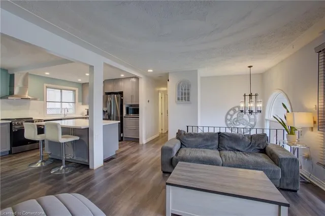 Additional image 6 of 93 Montcalm Dr