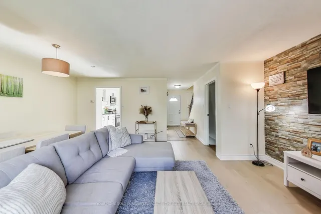 Additional image 7 of 98 Falconer Dr Unit 72