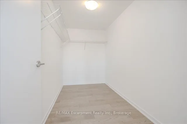 Additional image 21 of 60 Colborne St Unit 802