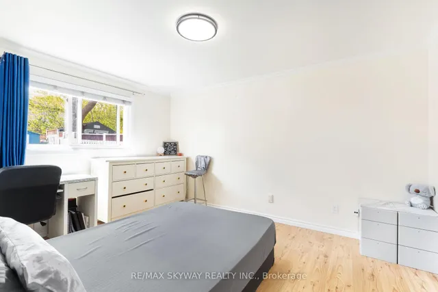 Additional image 33 of 144 Archdekin Dr