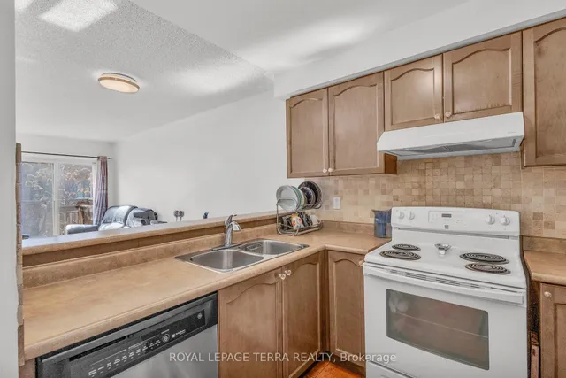 Additional image 20 of 27 Brucewood Rd Unit 105