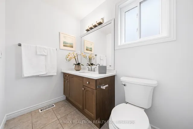 Additional image 28 of 34 Shadyglen Dr