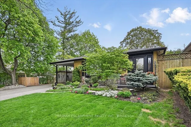 Additional image 3 of 747 MULLIN Way