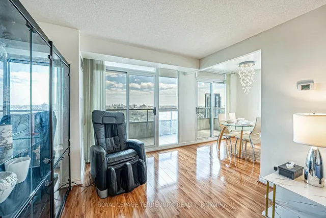 Additional image 13 of 23 Hollywood Ave Unit 3308