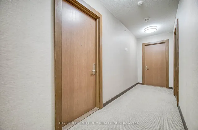 Additional image 3 of 386 Yonge St Unit 3414