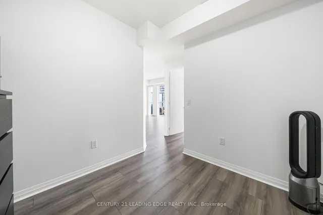 Additional image 16 of 25 Cole St Unit 621