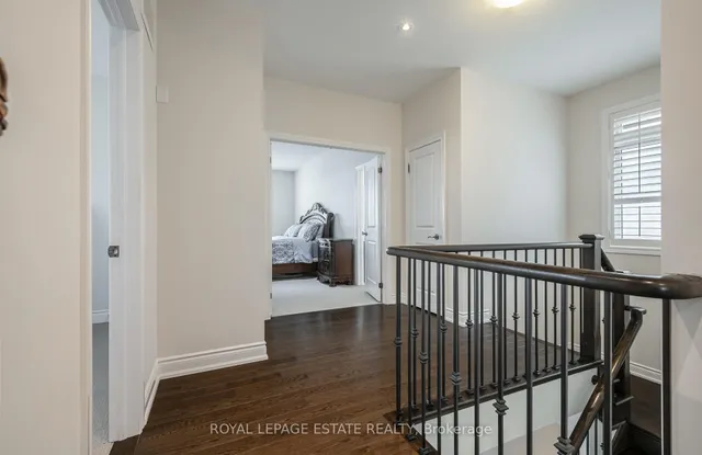 Additional image 25 of 29 Provost Tr