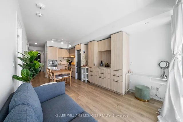 Additional image 12 of 501 Yonge St Unit 1211