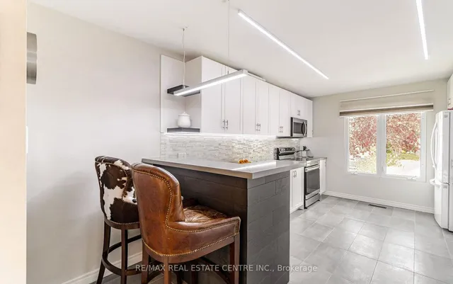 Additional image 8 of 2046 Glenada Cres