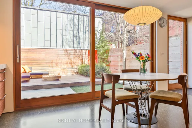 Additional image 14 of 694 Richmond St