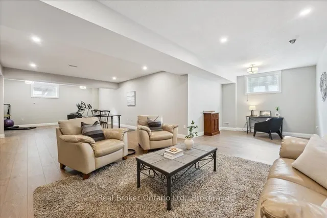 Additional image 14 of 297 Field Sparrow Cres