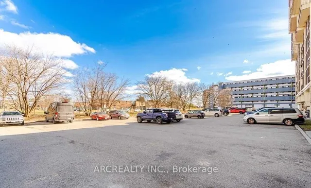 Additional image 38 of 4673 Jane St Unit 1007