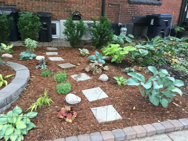 Additional image 5 of 712 Gladstone Ave