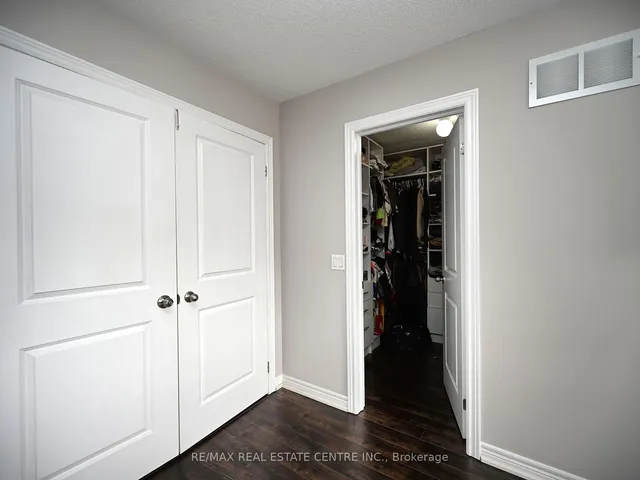 Additional image 36 of 53 Dufay Rd