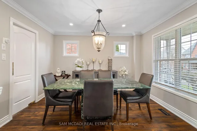 Additional image 8 of 7174 Upton Cres