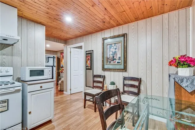 Additional image 27 of 172 Elmhurst Dr