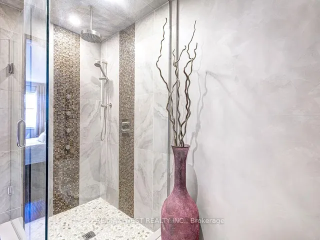 Additional image 32 of 104 Chalkfarm Cres