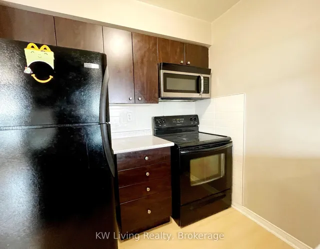 Additional image 11 of 215 Queen St Unit 810