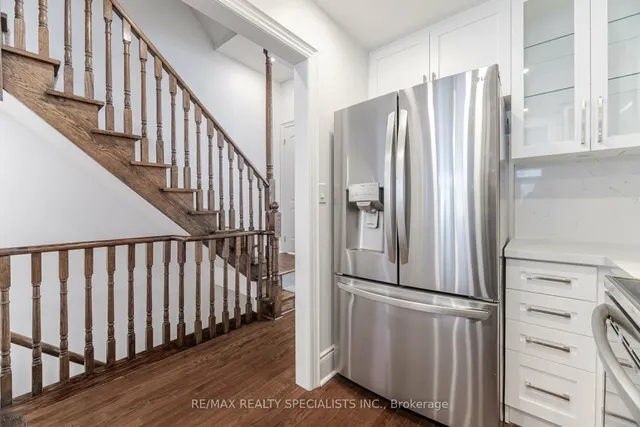 Additional image 10 of 8C Clairtrell Rd