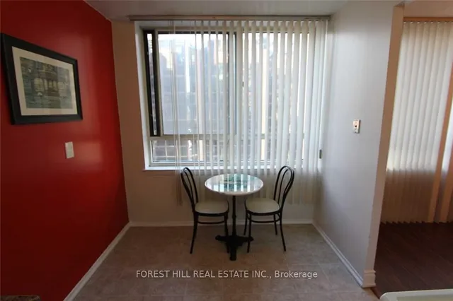 Additional image 9 of 633 Bay St Unit 1007
