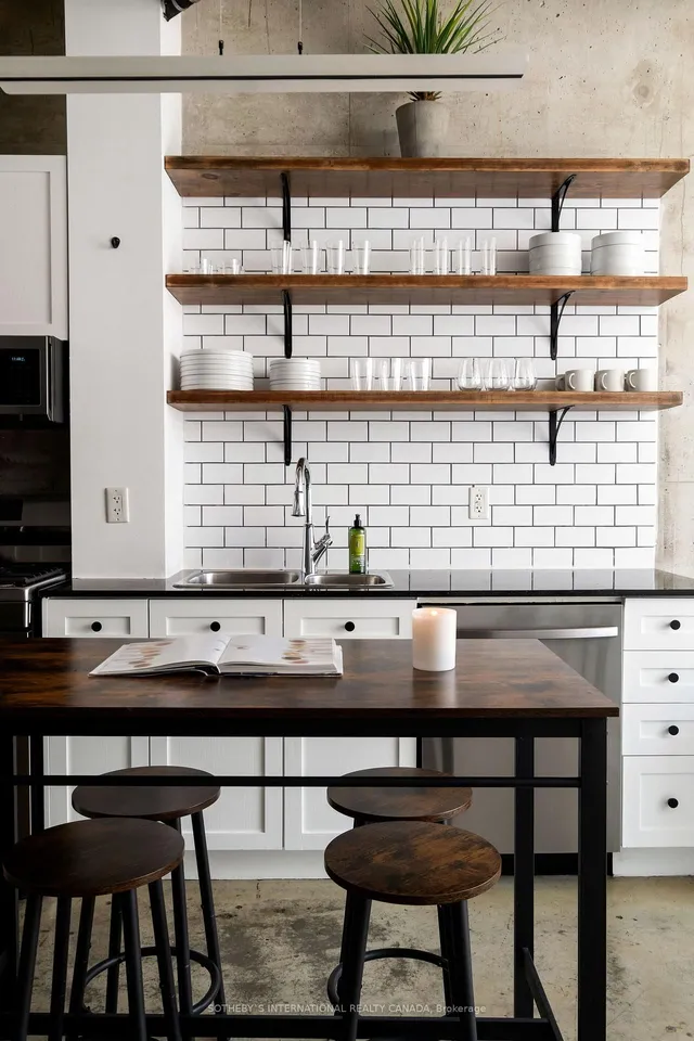 Additional image 14 of 369 Sorauren Ave Unit 402