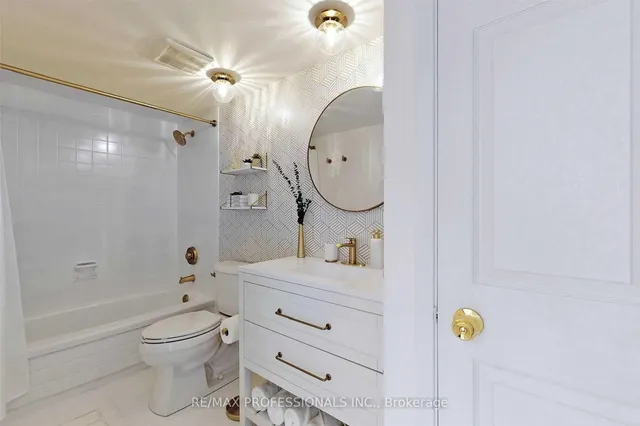 Additional image 15 of 50 Eglinton Ave Unit 1604