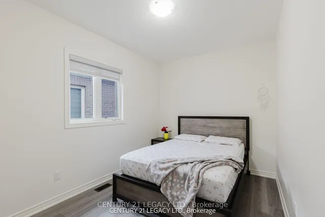 Additional image 27 of 180 Agro St