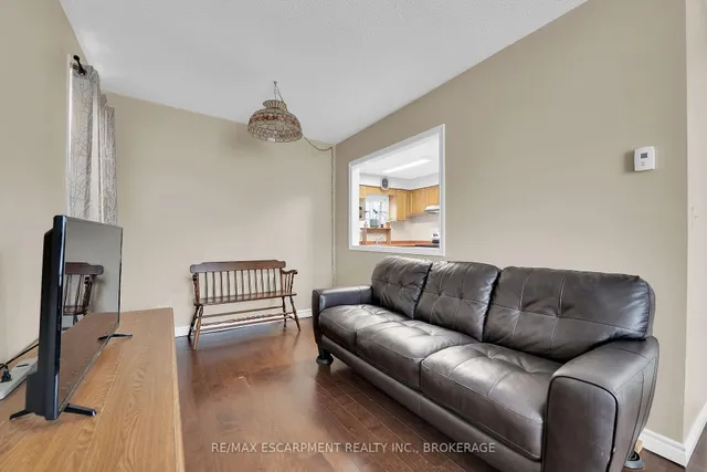 Additional image 17 of 164 Campbell Ave