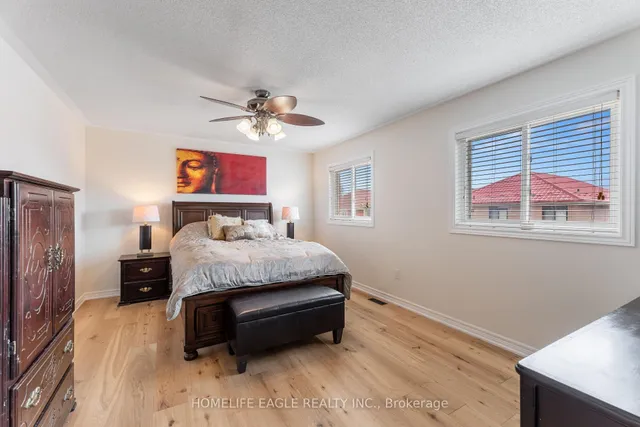 Additional image 15 of 7 Denim Dr