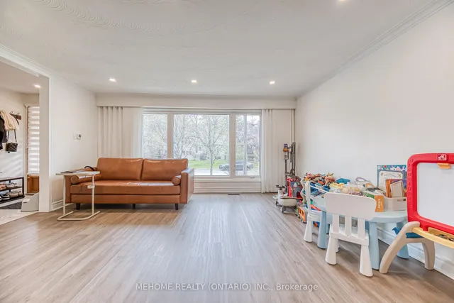 Additional image 8 of 25 Urbandale Ave