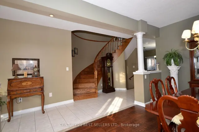 Additional image 25 of 9 Coin St