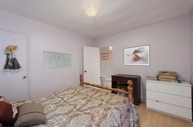 Additional image 18 of 1310 Victoria Park Ave