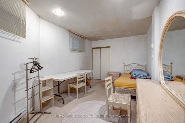 Additional image 23 of 465 Gladstone Ave