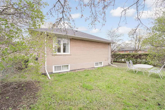 Additional image 47 of 67 Acton Ave