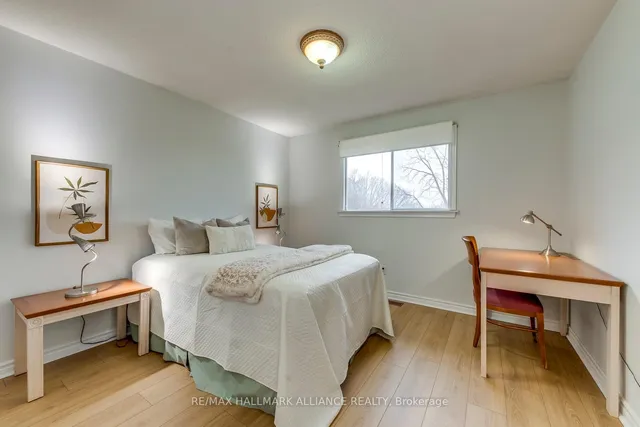 Additional image 32 of 2916 Sycamore St