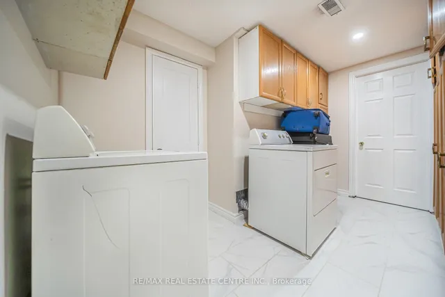 Additional image 42 of 11 Moorehead Cres