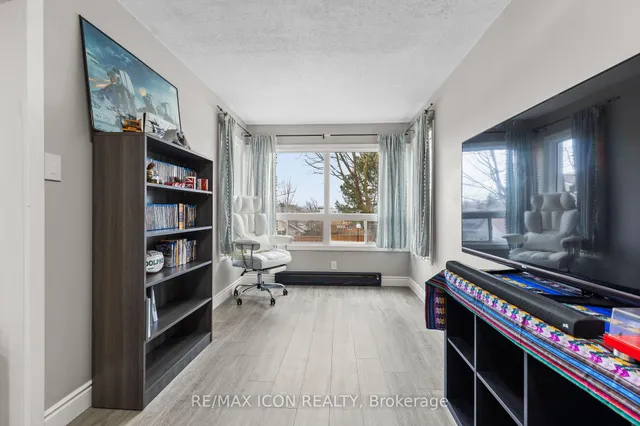 Additional image 15 of 30 Hugo Cres Unit 210