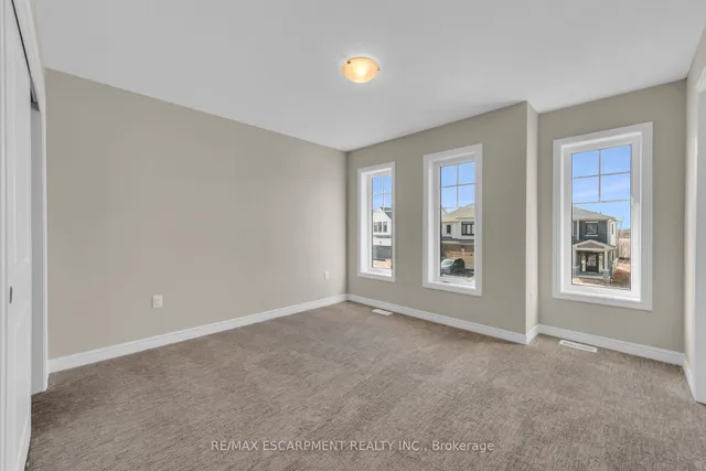 Additional image 45 of 67 Starfire Cres