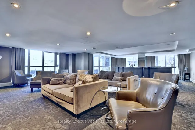 Additional image 35 of 35 Bastion St Unit 619