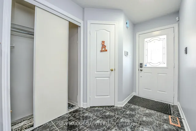 Additional image 4 of 622 Lumberton Cres