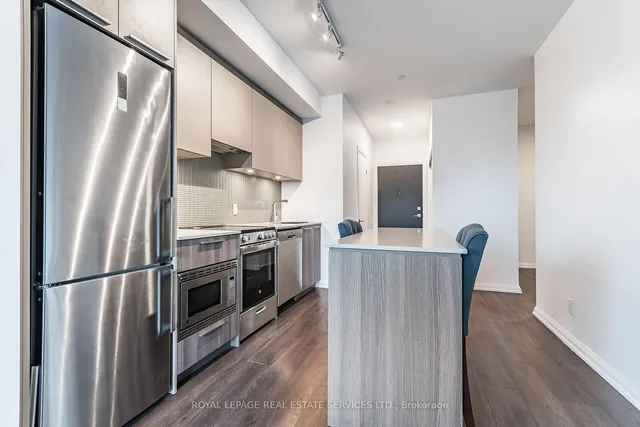 Additional image 8 of 4208 Dundas St Unit 505