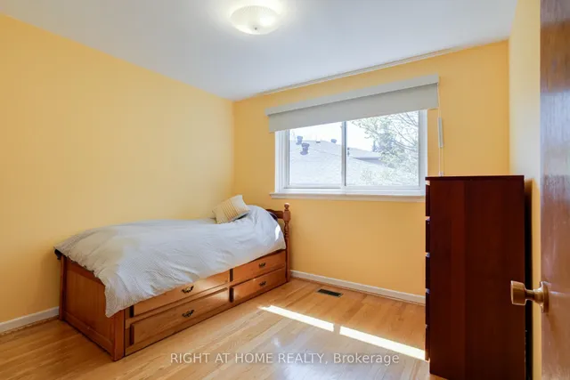 Additional image 28 of 22 Pylon Pl