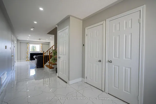 Additional image 5 of 3 Deforest Dr