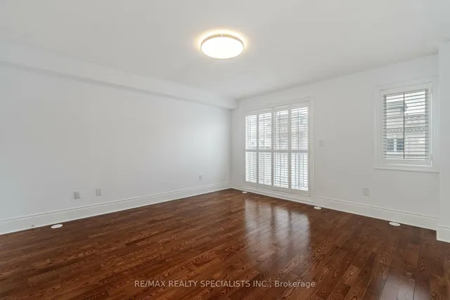 Additional image 32 of 8C Clairtrell Rd