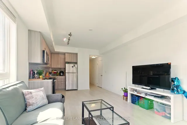 Additional image 8 of 4015 Hickory Dr Unit 2