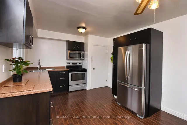 Additional image 16 of 914 Francis Rd