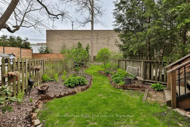 Additional image 43 of 14 Hatt St